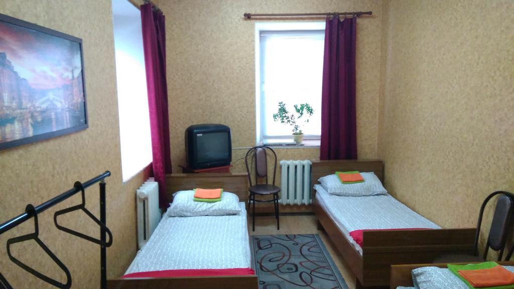 Hostel 3 Stars Na Oktyabryskoy Vitebsk Exterior photo